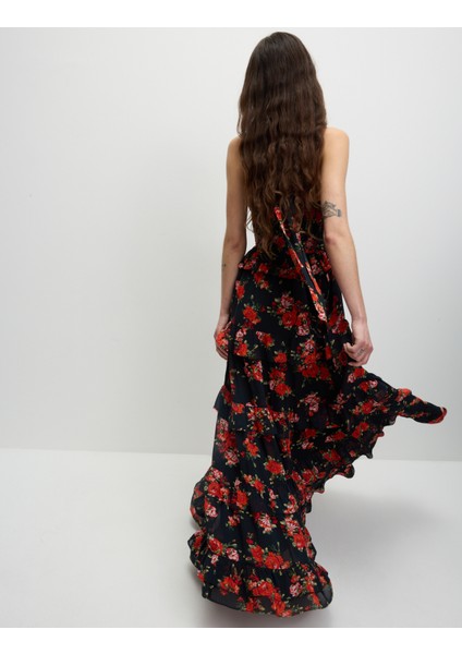 Çiçek Desenli Halter Yaka Katmanlı Maxi Elbise