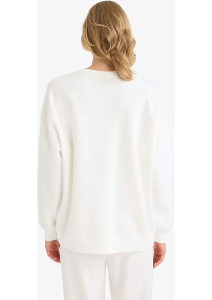 Oversize Geniş Kalıp Bisiklet Yaka Basic Düz Kalın Sweatshirt F9628AX25AU indirimleri