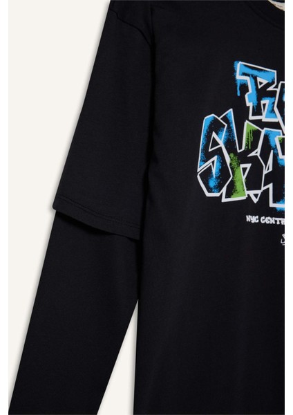 Erkek Çocuk Oversize Geniş Kalıp Bisiklet Yaka Baskılı Uzun Kollu Tişört E9585A825AU