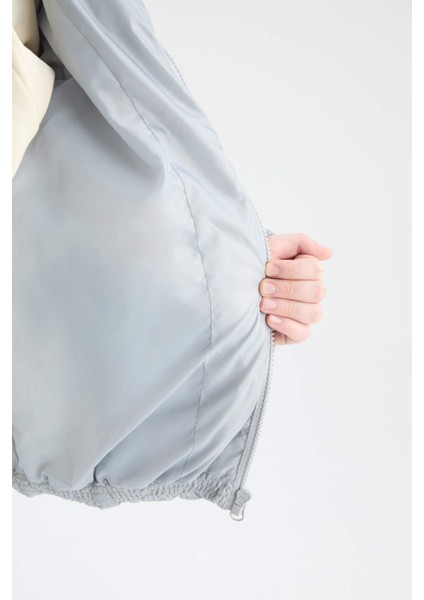 Erkek Çocuk Su Geçirmez Kapüşonlu Fermuarlı Şişme Mont A1875A825AU