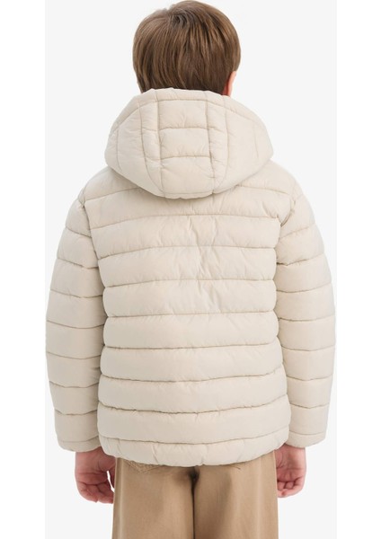 Erkek Çocuk Su Geçirmez Kapüşonlu Fermuarlı Şişme Mont E8688A825AU