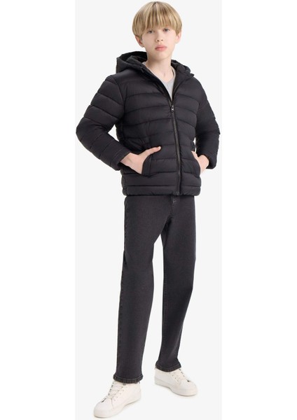 Erkek Çocuk Su Geçirmez Kapüşonlu Fermuarlı Şişme Mont E8688A825AU fiyatları