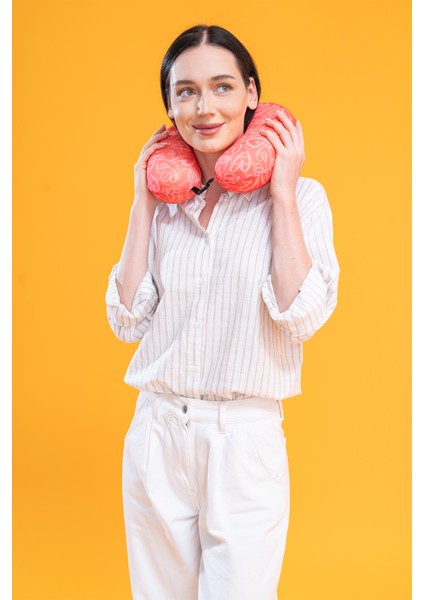 Visco Seyahat Yastığı Boyun Yastığı Kalpli- 30X30X9 cm