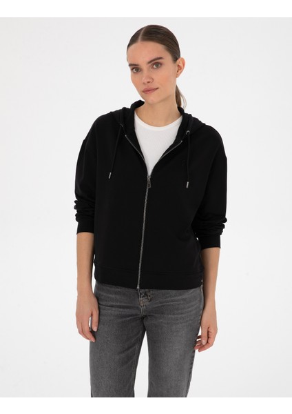 Kadın Siyah Comfort Fit Fermuarlı Sweatshirt 50314965-VR046