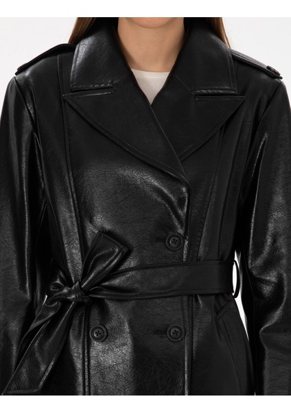 Kadın Siyah Regular Fit Kaban 50310283-VR046