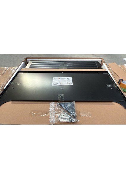 Klima Motoru Gizleme Kafesi 9000-12000 Btu 86X44X65 cm (H) Ral 9005 Siyah Panjur Xs Modeli