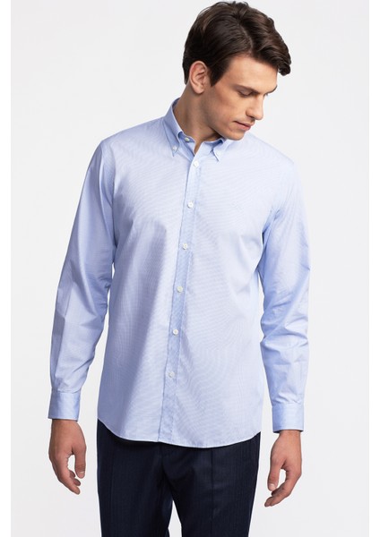 Erkek Açık Mavi Cooper Fit Düğmeli Yaka Pötikareli Spor Gömlek fırsatları