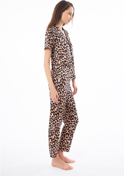 Premium Kadın Pijama Takımı Leopar Desenli Yumuşak Dokulu Kısa Kollu Gömlek Yaka fırsatları