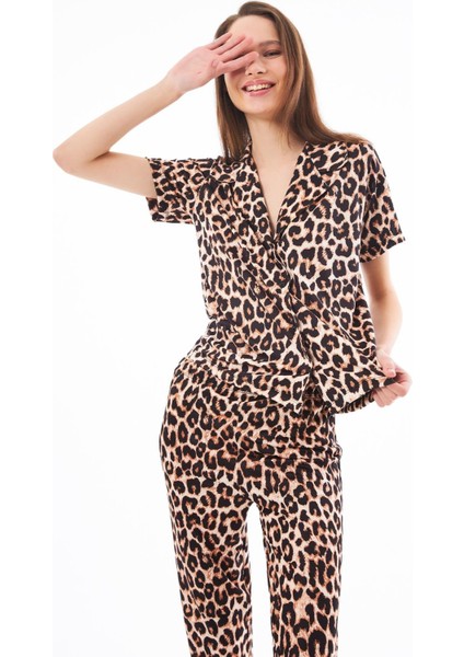Premium Kadın Pijama Takımı Leopar Desenli Yumuşak Dokulu Kısa Kollu Gömlek Yaka indirimleri