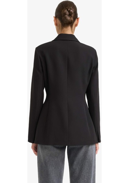 Afra x DeFacto Regular Fit Düğmeli Blazer Ceket F9441AX25WN indirimleri