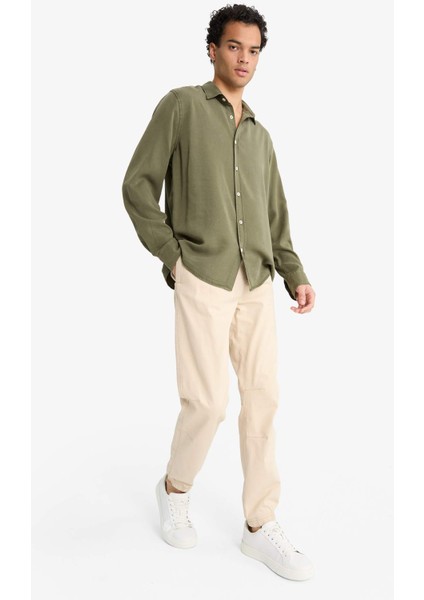 Jogger Fit Beli Bağcıklı Üç Cepli Pantolon F4680AX25AU modelleri