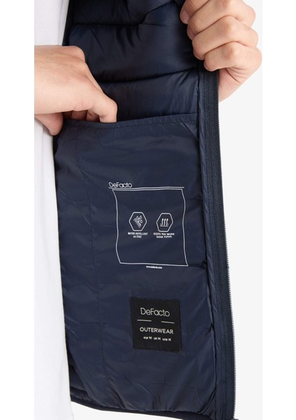 Su İtici Slim Fit Dar Kesim İç Cep Detaylı Kapüşonlu Fermuarlı Cepli Şişme Mont N4661AZ25AU