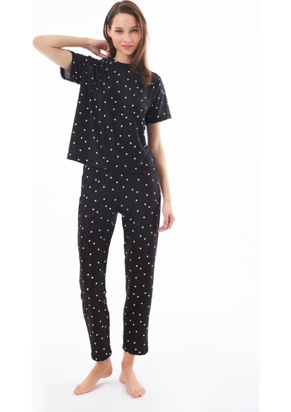 Premium Kadın Pijama Takımı Siyah Kalp Desenli Yumuşak Dokulu Kısa Kollu Bisiklet Yaka