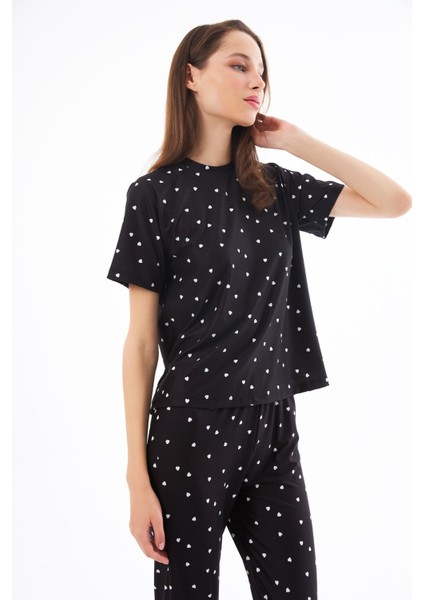 Premium Kadın Pijama Takımı Siyah Kalp Desenli Yumuşak Dokulu Kısa Kollu Bisiklet Yaka modelleri