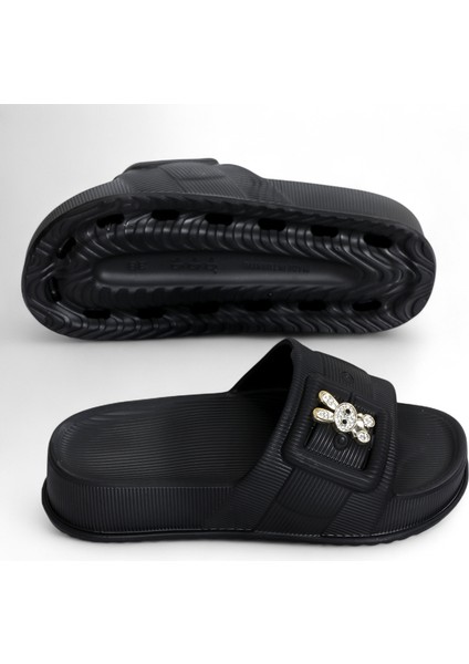 Yumuşak Iç Taban ve Nefes Alabilir Yapıya Sahip Kadın Ortopedik Terlik modelleri