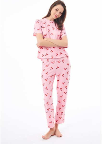 Premium Kadın Pijama Takımı Kiraz Desenli Yumuşak Dokulu Kısa Kollu Bisiklet Yaka