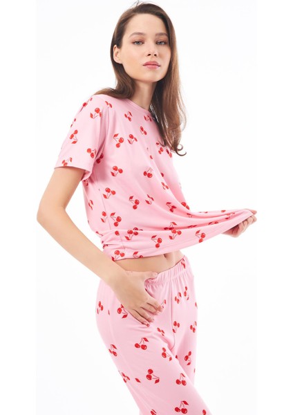 Premium Kadın Pijama Takımı Kiraz Desenli Yumuşak Dokulu Kısa Kollu Bisiklet Yaka modelleri