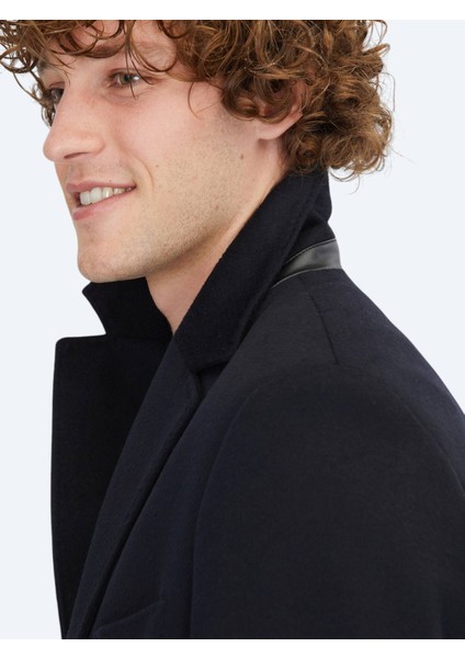 Lacivert Regular Fit Kelebek Yaka Klasik Dokuma Palto indirimleri