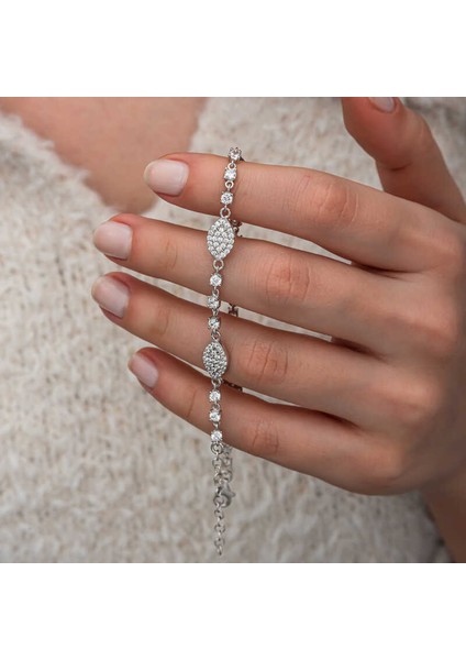 Gümüş Zirkon Taşlı Mekik Kadın Bileklik