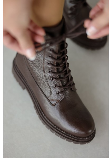 Pablo Hakiki Deri Bağcıklı Kadın Bot - Kahverengi modelleri