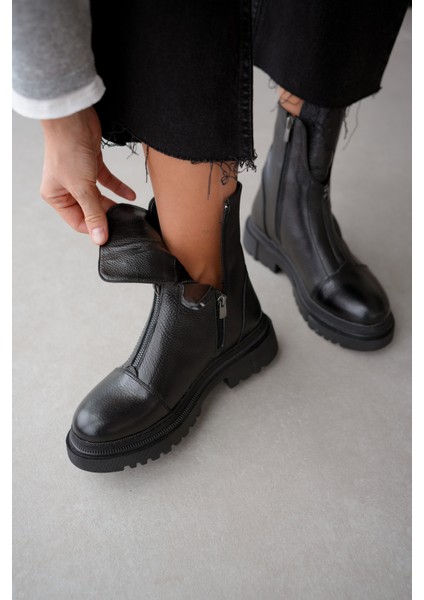 Mena Hakiki Deri Küt Burunlu Ön Kısımda Fermuar Aksesuarlı Kadın Bot- Siyah modelleri