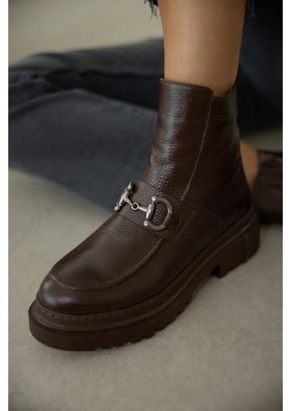 Melodi Hakiki Deri Önden Toka Detaylı Fermuarlı Bot- Acı Kahve
