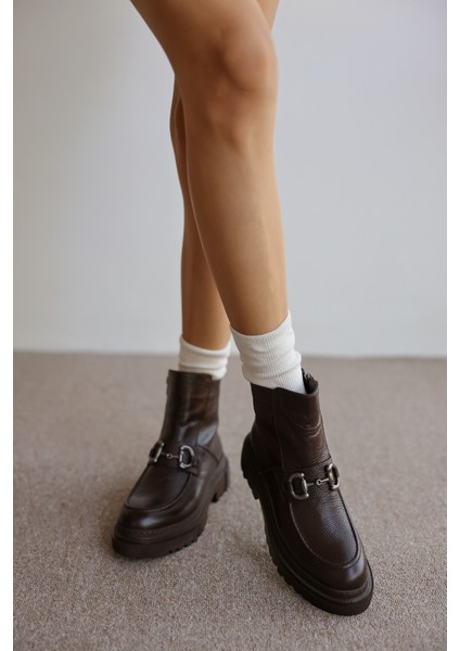 Melodi Hakiki Deri Önden Toka Detaylı Fermuarlı Bot- Acı Kahve indirimleri