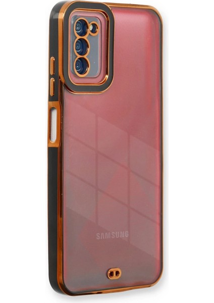 Samsung Galaxy A03S Elegant Liva Lens Kapak – (Şeffaf Gövde, Altın Çerçeveli Kamera Koruma) - Siyah