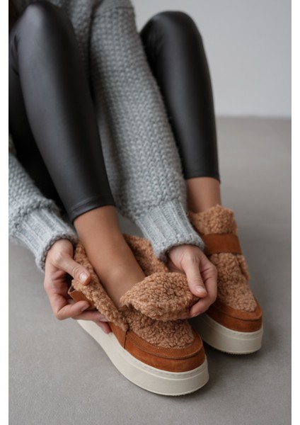 Marvil Hakiki Süet Peluş Detaylı Cırt Cırtlı Kadın Bot- Taba fırsatları