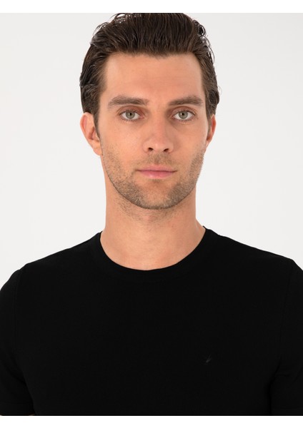 Erkek Siyah Slim Fit Bisiklet Yaka Triko T-Shirt 50313587-VR046 fiyatları