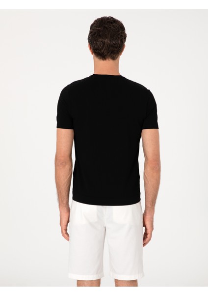 Erkek Siyah Slim Fit Bisiklet Yaka Triko T-Shirt 50313587-VR046 indirimleri