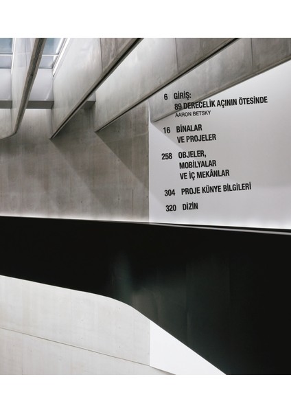 Zaha Hadid Bütün Eserleri (Ciltli) - Aaron Betsky