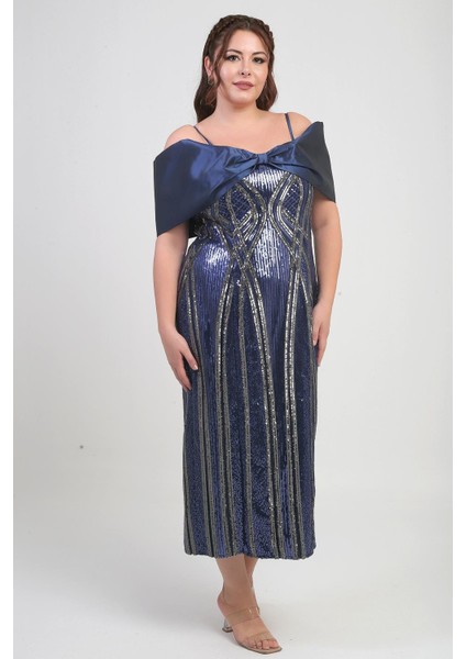 Kadın Ince Askılı Saten Fiyonk Kayık Yaka Pul Işlemeli Astarlı Büyük Beden Midi Elbise fiyatları