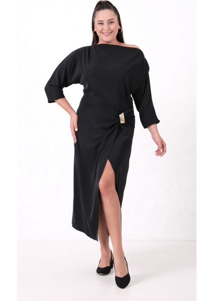 Kadın Siyah Aksesuar Detay Midi Davet Elbise