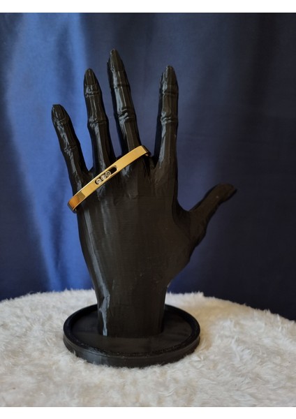 Dikdörtgen Taş Detaylı Çelik Kelepçe