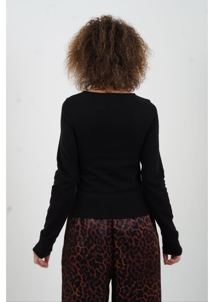 Siyah Fermuar Detaylı Uzun Kollu Bluz