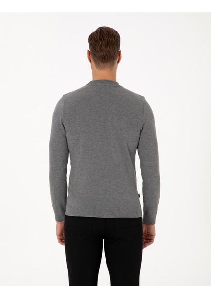 Erkek Gri Melanj Slim Fit Çeyrek Yaka Basic Triko Kazak 50315456-VR086 indirimleri