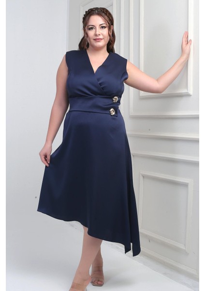 Kadın Kruvaze Yaka Düğme Detaylı Asimetrik Büyük Beden Krep Saten Elbise