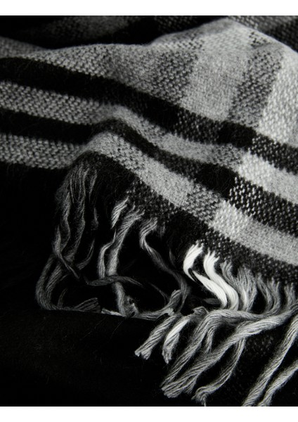 Uzun Ekoseli Püsküllü Atkı modelleri