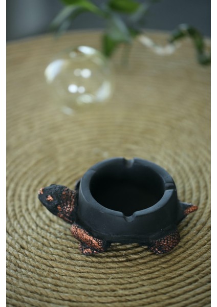 Şık Siyah Kaplumbağa Kül Tablası, Evinize Zarif Dokunuş