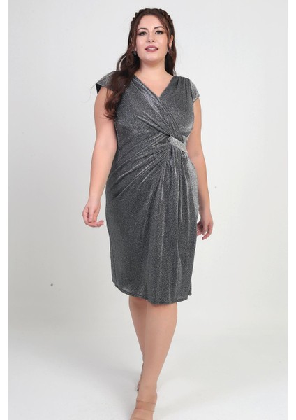 Kadın Kruvaze Yaka Çift Taş Detaylı Astarlı Yarım Ay Kollu Likralı Büyük Beden Simli Elbise modelleri