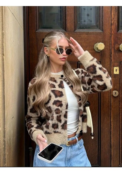Kadın Leopar Desenli Düğmeli Yumuşak Hırka fiyatları