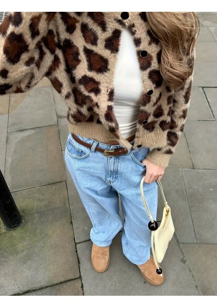 Kadın Leopar Desenli Düğmeli Yumuşak Hırka modelleri