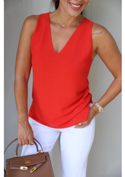 Kırmızı V Yaka Triko fiyatları