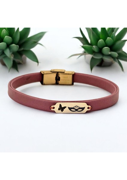 14 Ayar Altın Plakalı Bal Maske Temalı Koyu Pembe Derili Kelebek Motifli Hediye BILEKLIK-654SEMBOL fiyatları