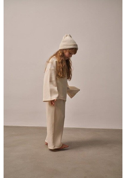 Krem Cookie Nakışlı Dökümlü Alt Üst Takım indirimleri