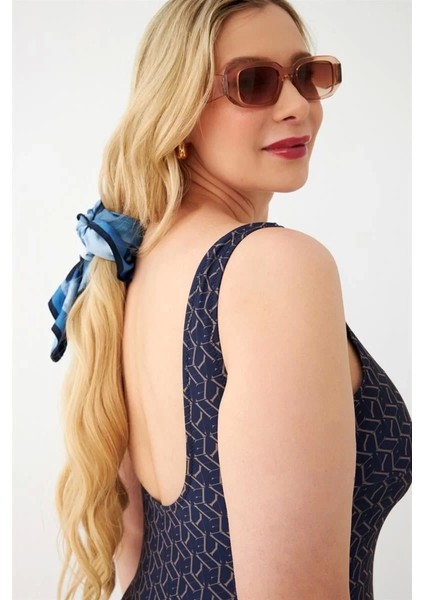 Kadın Lacivert Geometrik Desenli Büyük Beden Tek Parça Mayo fırsatları