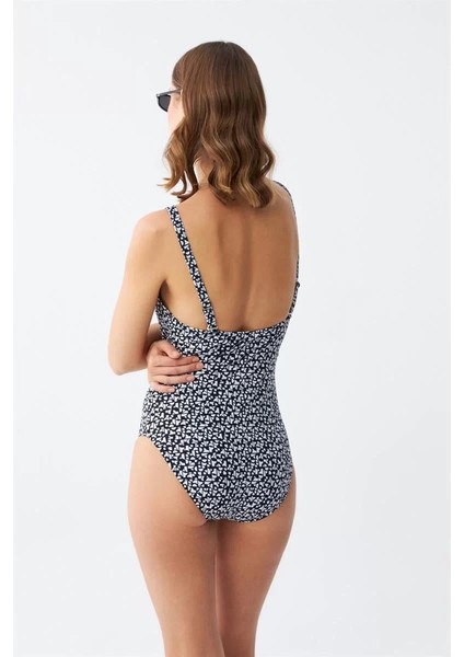 Kadın Lacivert Geometrik Desenli Aksesuar Askılı Tek Parça Mayo indirimleri