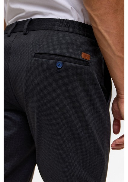 Lacivert Slim Armürlü Jogger Pantolon indirimleri