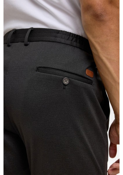 Siyah Slim Armürlü Jogger Pantolon indirimleri